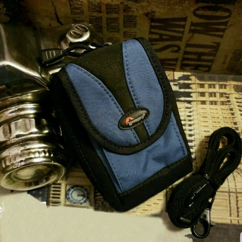 NEW!! Blue & Black Lowepro Camera Case